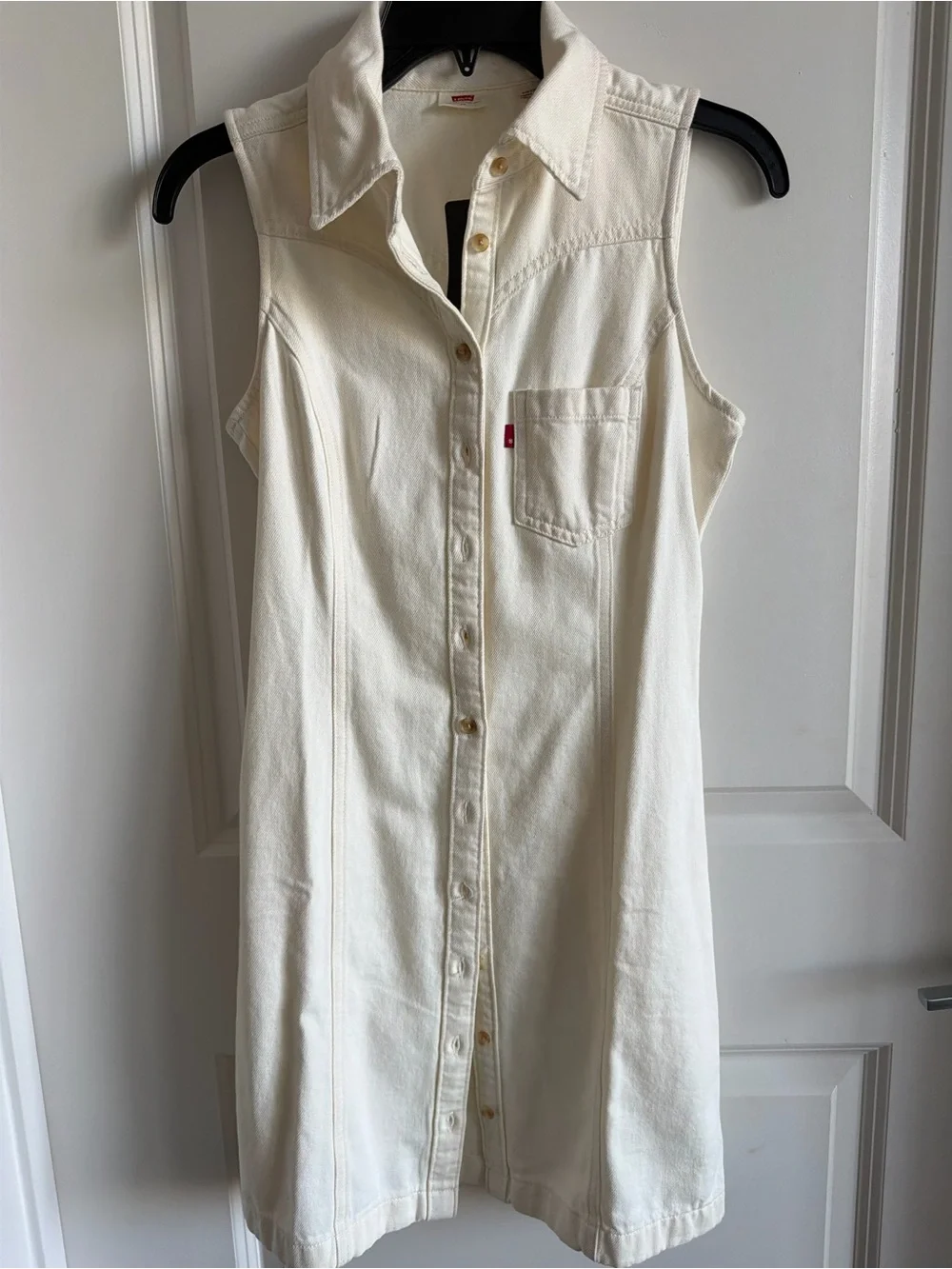 Levi's Off-White Sleeveless Button-Front Dress
